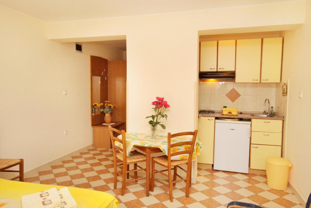 Apartments By The Sea Crikvenica - 2354 Dış mekan fotoğraf