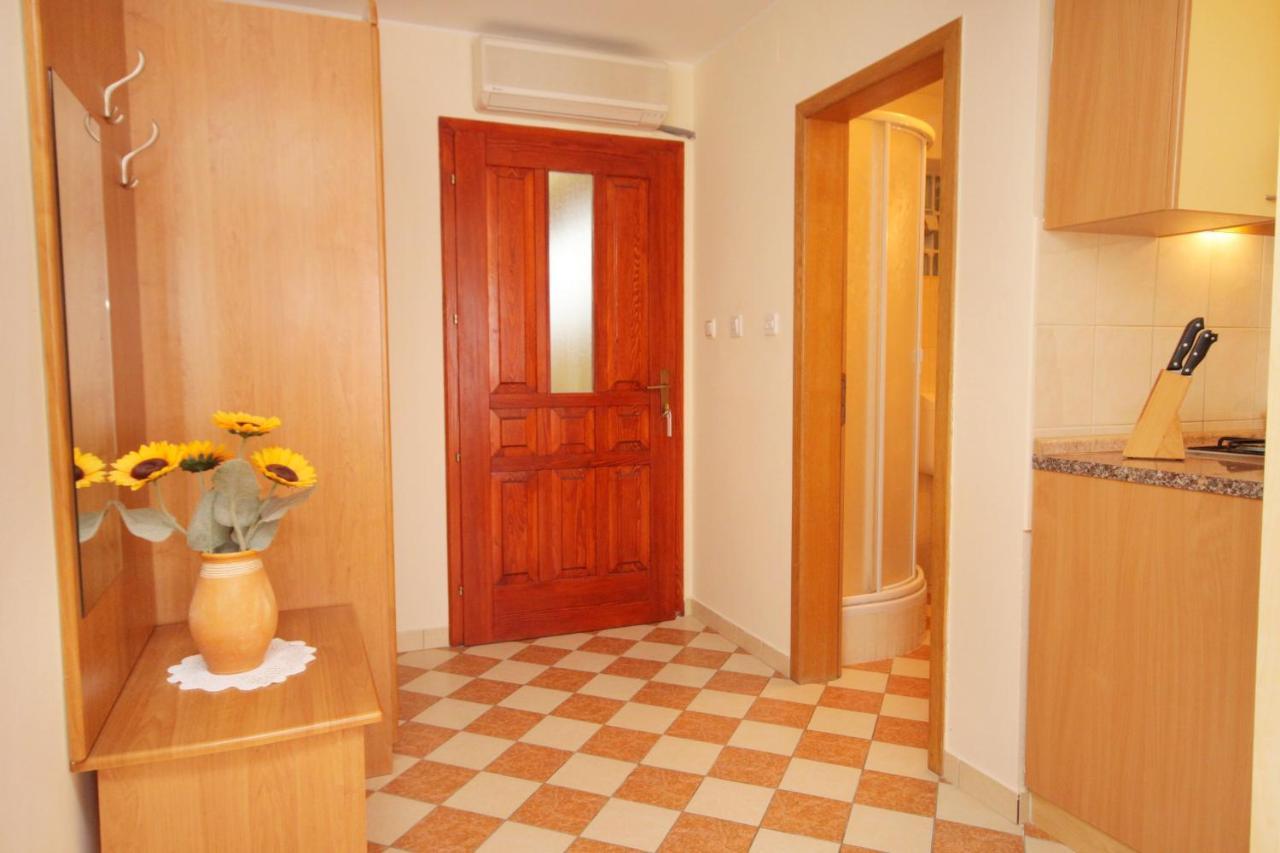 Apartments By The Sea Crikvenica - 2354 Dış mekan fotoğraf